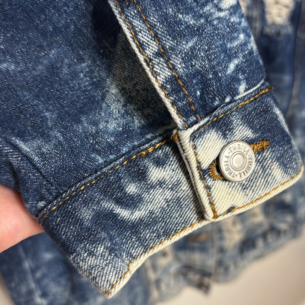 THRILL Thrashed Distressed Long Line Button Down Acid Wash Denim Jacket XL - Picture 6 of 7
